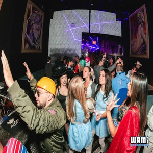 The Boos & Booze Chicago Halloween Friday & Saturday Bar Crawl | West Loop