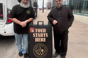 The Serial Killer & Iconic Chicago Landmarks Bus Tour