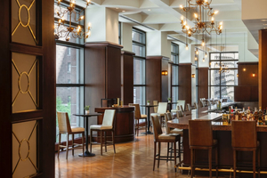 676 Restaurant & Bar