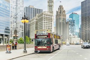Hop-On/Hop-Off-Bustour Sightseeing Tour mit dem Open-Top-Bus