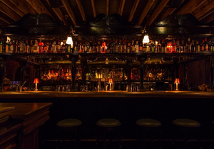 Gilt Bar