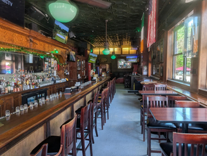 Glascott’s Groggery (Saloon)