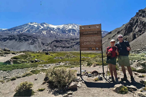 Cajon del Maipo: San José Volcano + Hot Springs with Photos and Snack