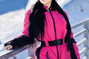Farellones / Valle Nevado with optional premium clothing kit and ski gear