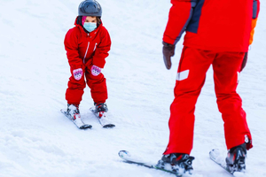 Pucón: All-Inclusive Private Ski or Snowboard Lesson for Beginners