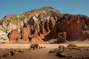 San Pedro de Atacama: Rainbow Valley & Hierbas Buenas Tour