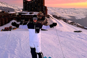 Santiago: Full-Day Skiing in Valle Nevado – Fun in the Snow