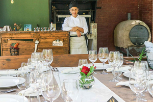 Santiago: Private & Premium Cooking Class & Wine tasting