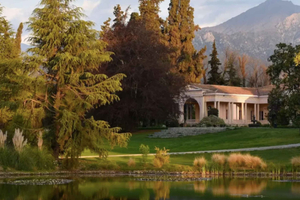 Sightseeing Tour with Lunch at Viña Concha y Toro