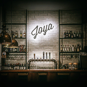 La Joya Sanguches