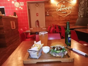 Los Continentales Bar Cervecero