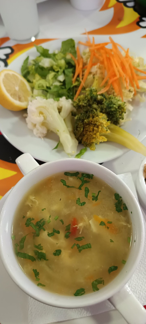 Restaurante La Bomba paradero canela