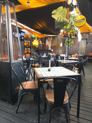 ZU restobar