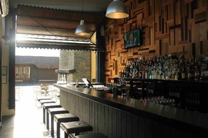 Groper Garage Bar & Restaurant  Kaikoura