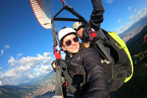 Bello: Paragliding in Medellín