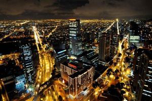 BOGOTÁ: Yökierros Bogotássa (pikakierros)