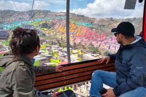 Bogotá: TransMiCable to El Paraíso + Screen Printing