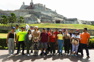 Cartagena: Tur i Chiva, tur med Chambaculeras og omvisning til fots.