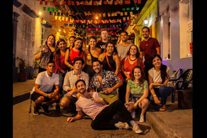 Cartagena: Getsemaní Pub Crawl com Shots e Aula de Dança