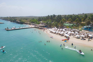 Cartagena: Palmarito Beachclub z basenem, kajakiem i wiosłem!
