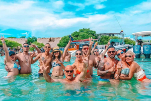 Cartagena: Party Tour to Baru, Cholon, & Rosario Islands