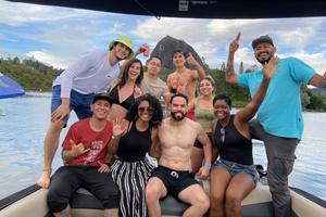 Medellin: Guatapé-tour met Penol Rock en boottocht