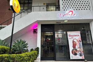 Medellín: Zajęcia grupowe z rytmów latynoskich dla początkujących