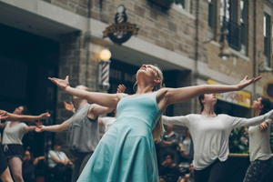 Medellín: Personalized Salsa Dance Class with Professional