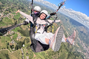 Medellín: Paragliding-Tandemflug mit Fotos und Videos