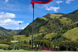Medellín: Vale do Cócora + Salento + Águas Termais + Coffee Tour