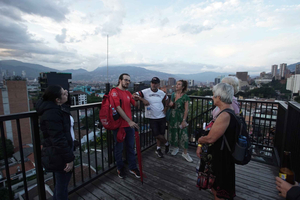 Shared Tour Poblado, Provenza & Manila Districts