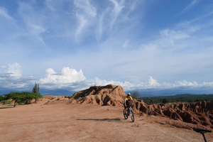 Villavieja: Tatacoa Desert Biking Experience (20km)