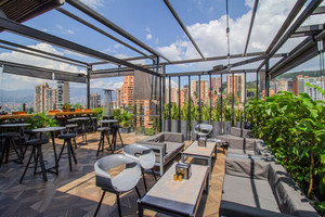 360 Rooftop Bar & Restaurante