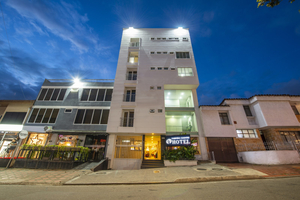 Cabecera Country Hotel