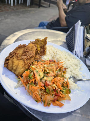 Cevecheria Y Pescaderia Ecuatoriana Los Molinos