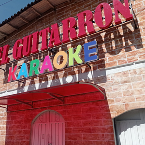 El Guitarrón