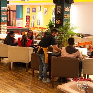 La Barra Bar Rock Café