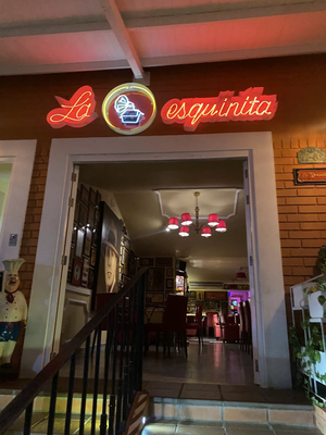La Esquinita