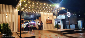 Plaza 11 Food House