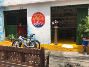 Restaurante Latino Cocina Popular