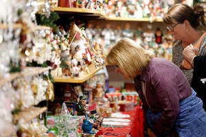 Christmas in Cuba? Havana smells of roasted piglet and salsa can be heard from homes