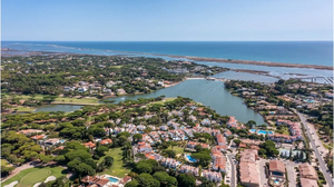 Traditional vs Contemporary Algarve homes: Do the Labels Still Matter?