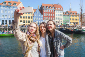 Copenhagen City Highlights Group Walking Tour
