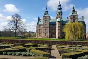 Rosenborg Palace Tour in Spanish with tickets