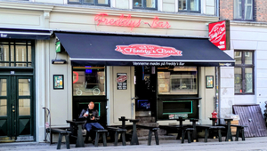 Freddys Bar