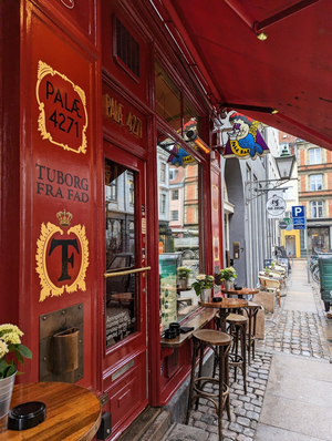 Palæ Bar