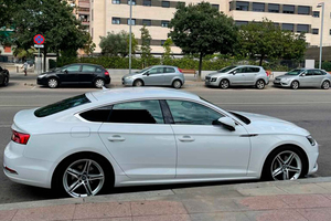 From Barcelona: 1-Way Private Transfer to/from Lloret de Mar