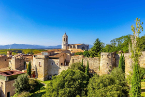 Privat tur til Girona og middelalderbyer fra Barcelona
