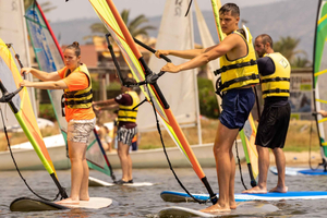 Windsurf em Empuriabrava: aula em grupo