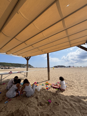 Mini beach club